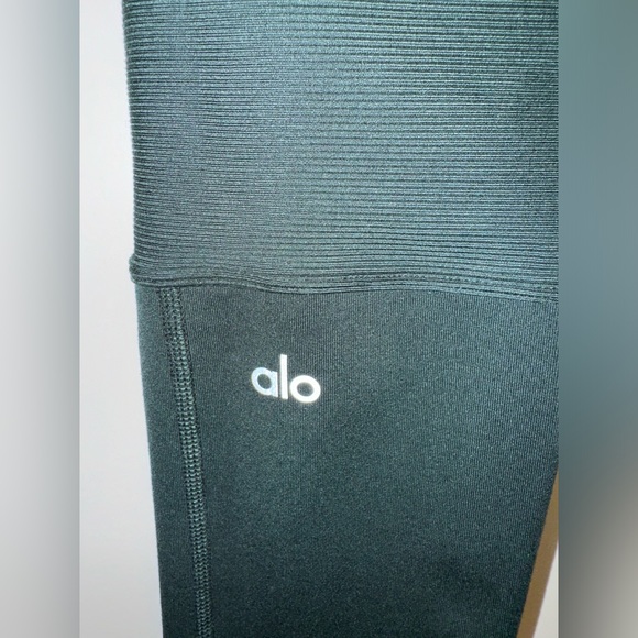 Alo yoga high-waist avenue legging - Forest - Picture 4 of 5